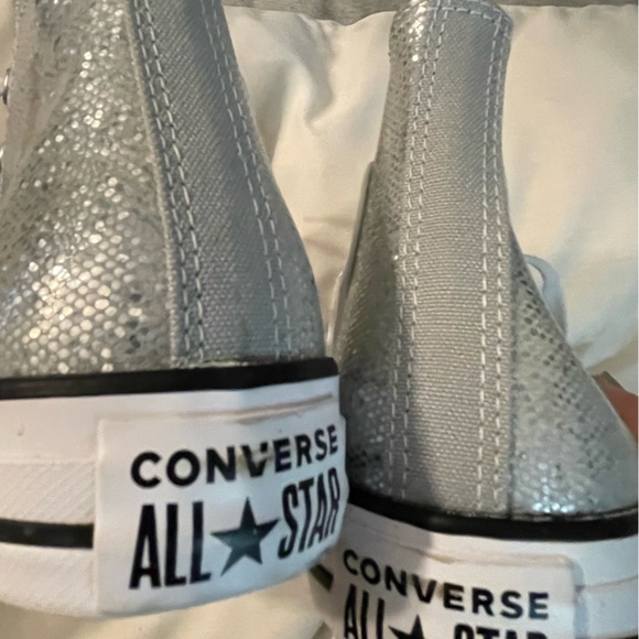 Converse High Tops NWOT - Picture 6 of 7